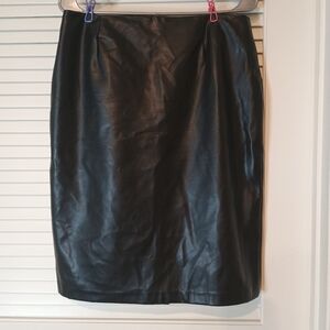 George Black 100% polyurethane Size 14 Below the knee Zipper enclosure